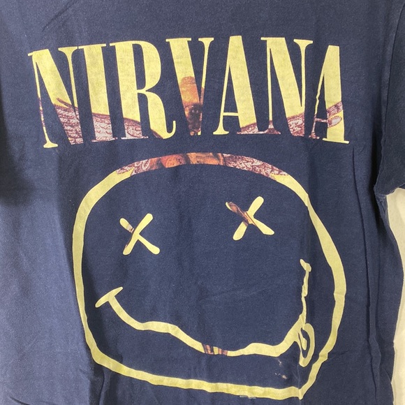 Vintage Rear Nirvana TShirt. Size S/M - Picture 2 of 3